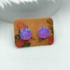 małe kolczyki z brokatem fioletowe w kształcie oponki